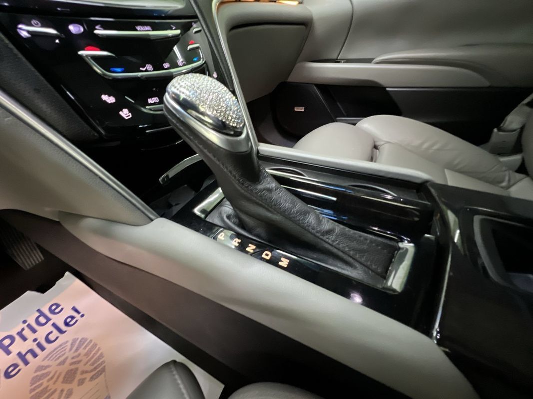 Used 2013 Cadillac XTS Luxury w/ Driver Awareness Package FWD image 25