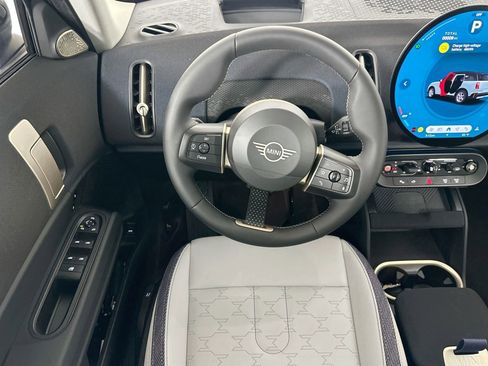 Certified 2025 MINI Cooper Countryman SE AWD/4WD image 21