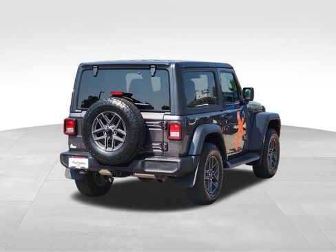 Used 2026 Jeep Wrangler Sport AWD/4WD image 9