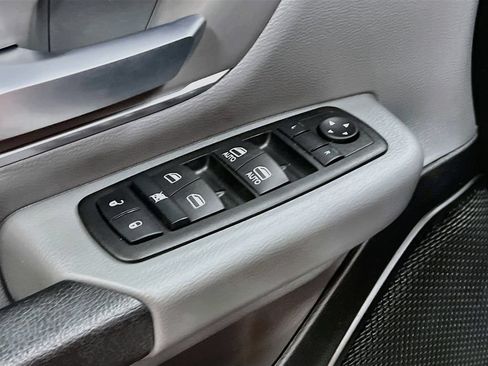 Used 2023 RAM 1500 Big Horn AWD/4WD image 17