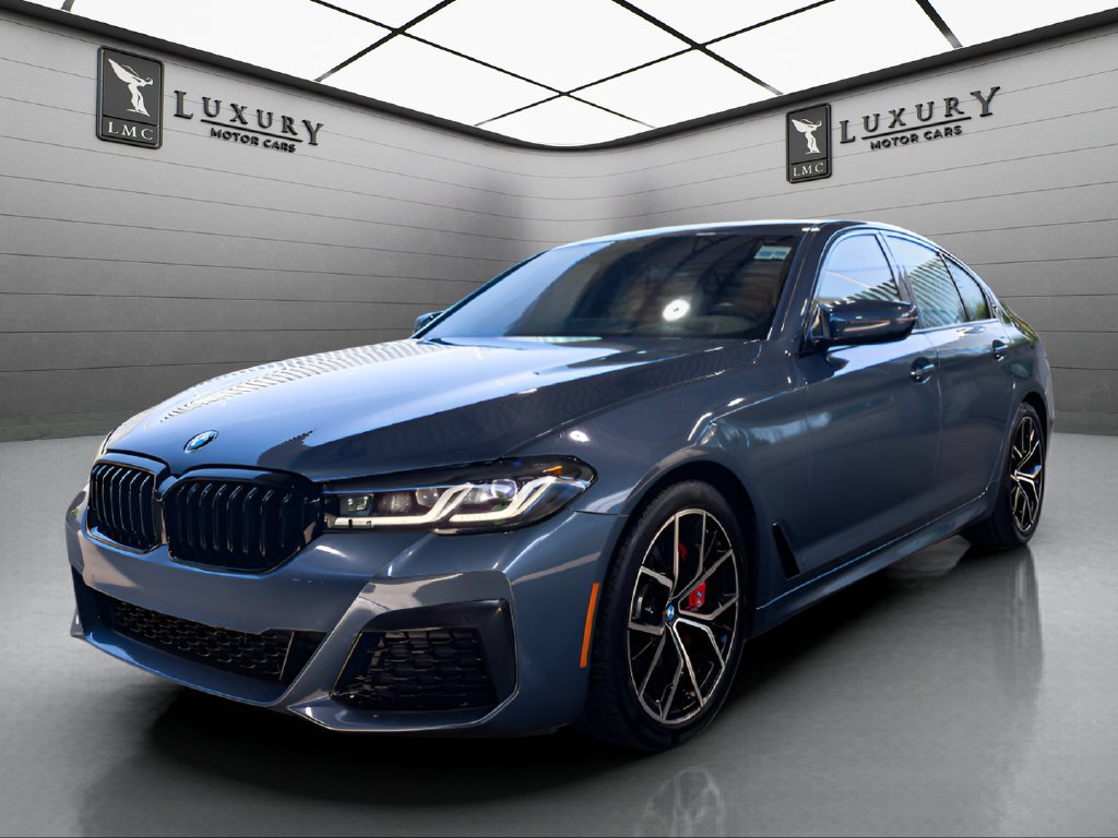 Used 2023 BMW 530i w/ M Sport Package RWD image 4