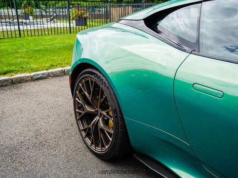 Used 2025 Aston Martin DB12 Coupe image 62