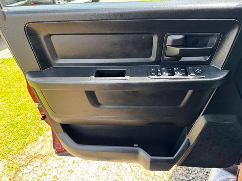 Used 2018 RAM 1500 Express w/ Express Value Package AWD/4WD image 22