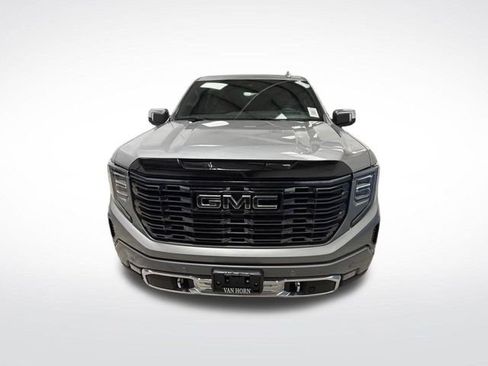 Used 2025 GMC Sierra 1500 Denali Ultimate image 12