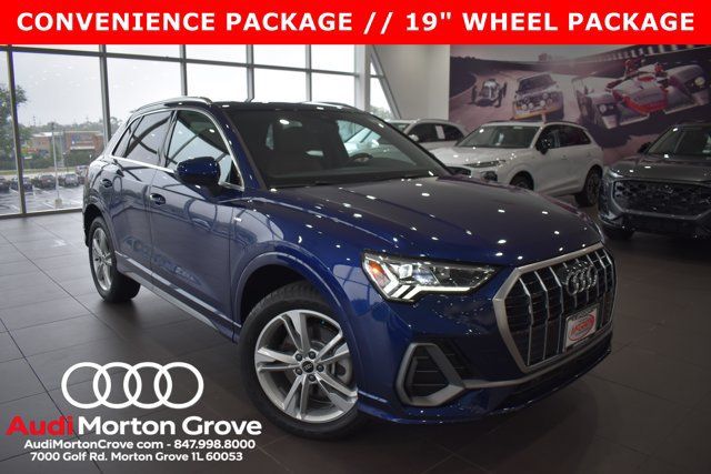 Used 2024 Audi Q3 2.0T Premium w/ Convenience Package AWD/4WD image 1