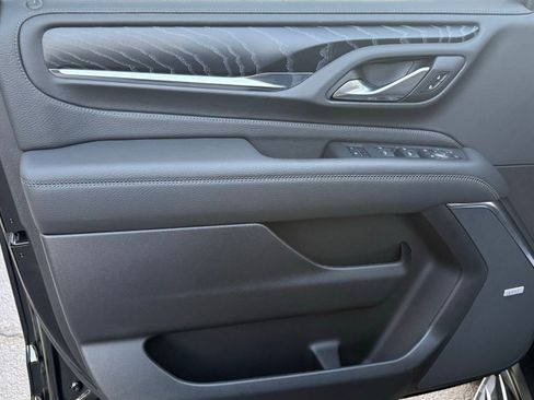 Used 2024 GMC Yukon XL Denali w/ Advanced Technology Package image 40