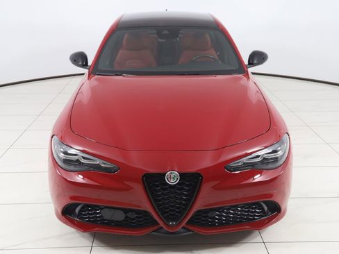 Used 2024 Alfa Romeo Giulia Veloce image 62