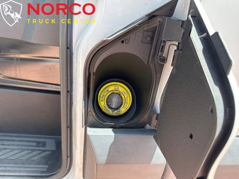 Used 2015 Ford Transit 250 130 Low Roof image 21