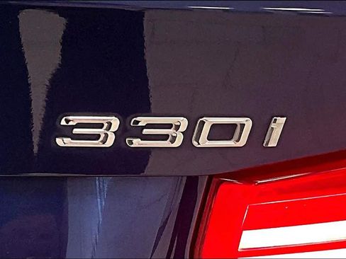 Used 2017 BMW 330i Sedan RWD image 28