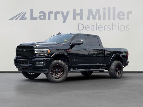 Used 2020 RAM 2500 Laramie w/ Night Edition AWD/4WD image 1