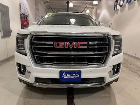 Used 2022 GMC Yukon SLT w/ SLT Luxury Package image 8