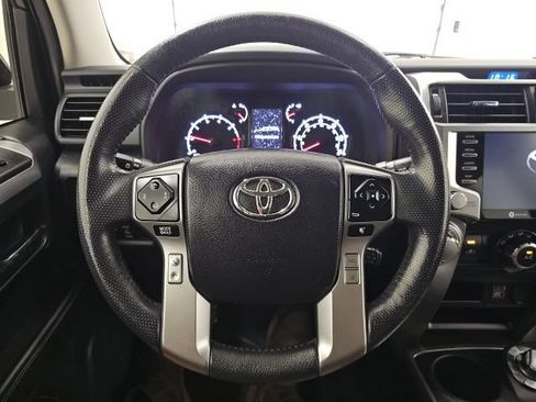 Used 2021 Toyota 4Runner SR5 AWD/4WD image 18
