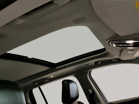 Used 2022 Jeep Grand Cherokee Limited 4xe image 27