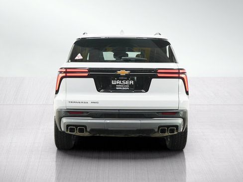 Used 2026 Chevrolet Traverse LT AWD/4WD image 4