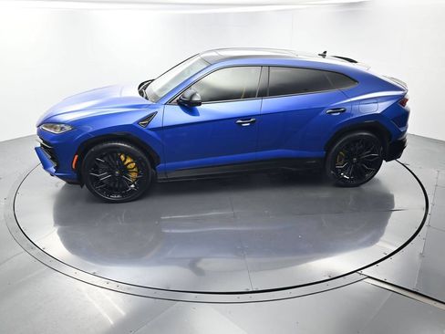 Used 2025 Lamborghini Urus SE AWD/4WD image 33