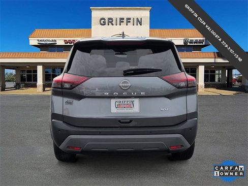 Used 2023 Nissan Rogue SV image 8