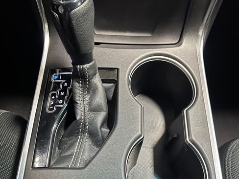 Certified 2016 Toyota Camry LE image 23