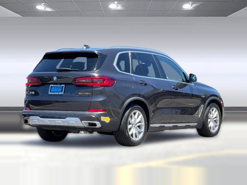 Certified 2023 BMW X5 xDrive45e w/ Executive Package AWD/4WD image 8