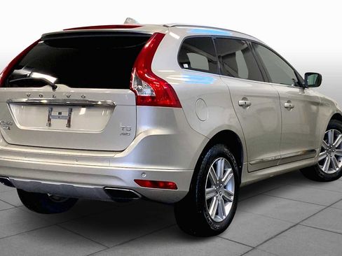 Used 2017 Volvo XC60 T5 Inscription w/ Preferred Option Package image 12
