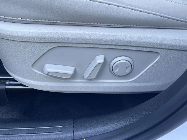 Used 2025 Kia Sorento S w/ Panoramic Sunroof Package FWD image 15