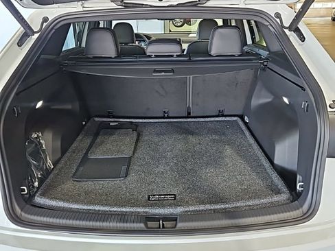 New 2026 Volkswagen Atlas Cross Sport SEL R-Line AWD/4WD image 19