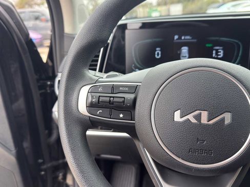Certified 2023 Kia Sportage LX image 14