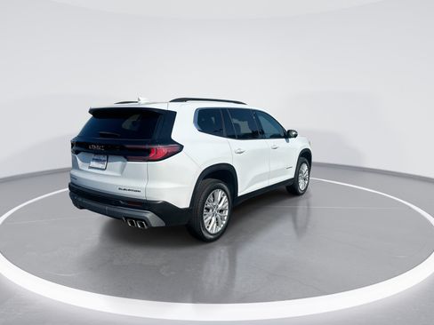 Used 2026 GMC Acadia Elevation w/ Elevation Premium Package FWD image 9