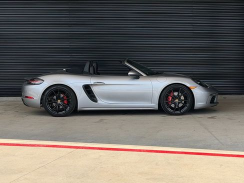 Certified 2023 Porsche 718 Boxster S RWD image 8
