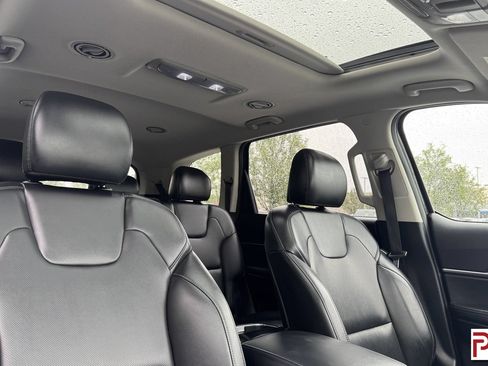 Used 2021 Kia Telluride EX AWD/4WD image 18