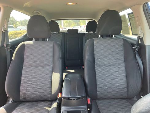 Used 2020 Nissan Rogue Sport SV image 29