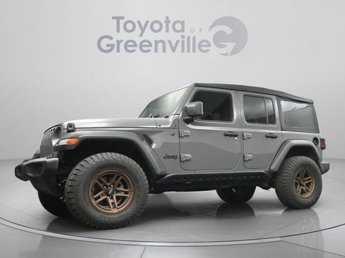 Used 2022 Jeep Wrangler Unlimited Sport AWD/4WD image 2
