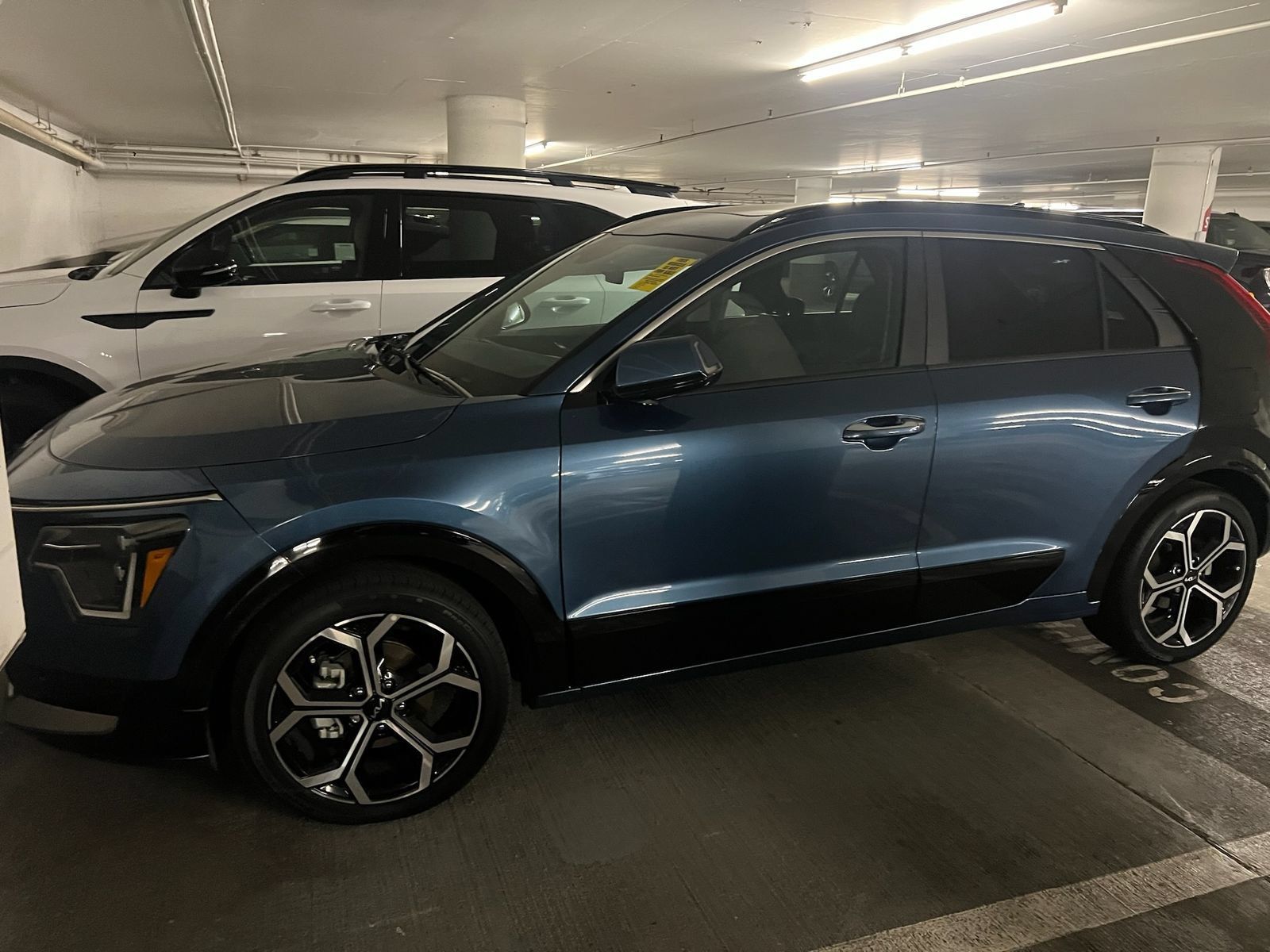 Certified 2024 Kia Niro SX Touring FWD image 1