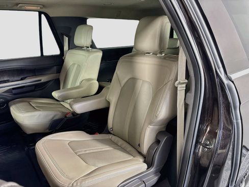 Used 2021 Ford Expedition Max Limited RWD image 26