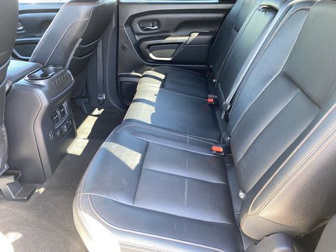 Used 2020 Nissan Titan PRO-4X w/ Pro-4x Convenience Package image 14
