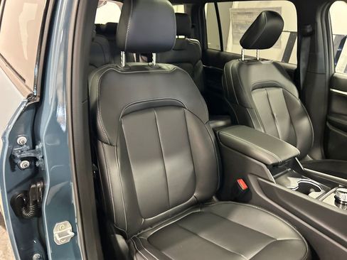 New 2026 Jeep Grand Cherokee L Limited image 37