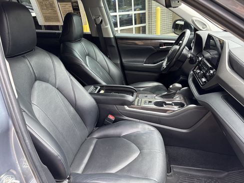 Used 2022 Toyota Highlander Limited AWD/4WD image 33