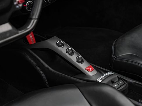 Used 2017 Ferrari 488 Spider RWD image 71
