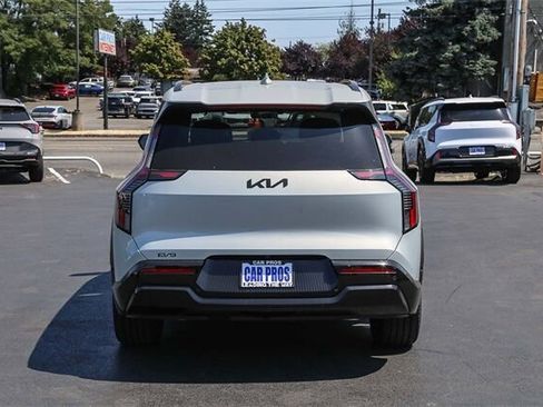 New 2026 Kia EV9 Land w/ Nightfall Edition Package image 7