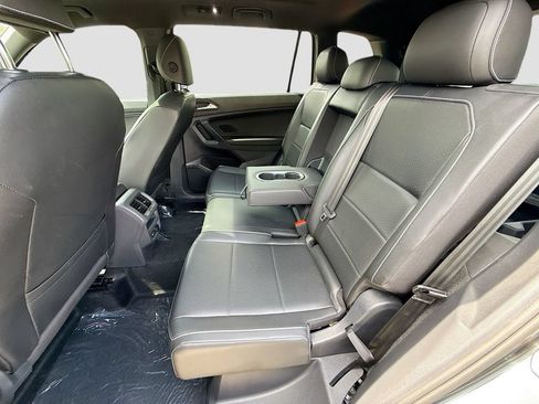 Used 2021 Volkswagen Tiguan SE R-Line FWD image 22