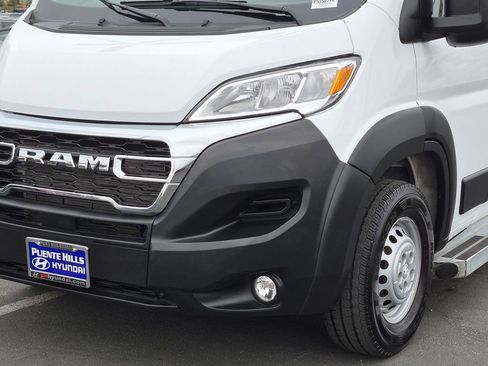 Used 2025 RAM ProMaster 2500 w/ U-Haul Equipment Group FWD image 9
