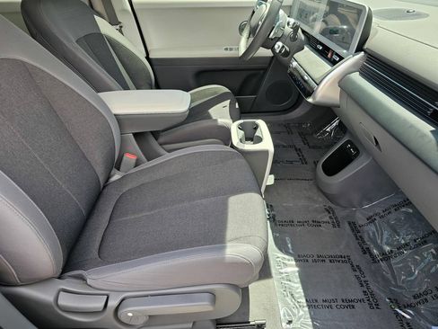 Certified 2024 Hyundai Ioniq 5 SEL RWD image 13