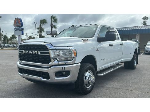 Used 2024 RAM 3500 Big Horn AWD/4WD image 2