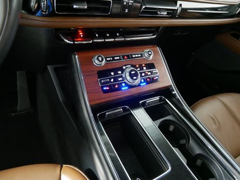 Used 2022 Lincoln Aviator Reserve w/ Equipment Group 201A AWD/4WD image 24