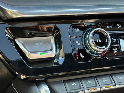 Used 2023 GMC Sierra 1500 Denali Ultimate image 16