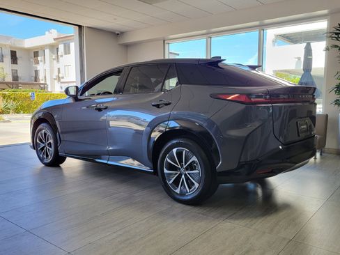 Certified 2025 Lexus RZ 300e w/ Accessory Package (2T) image 3