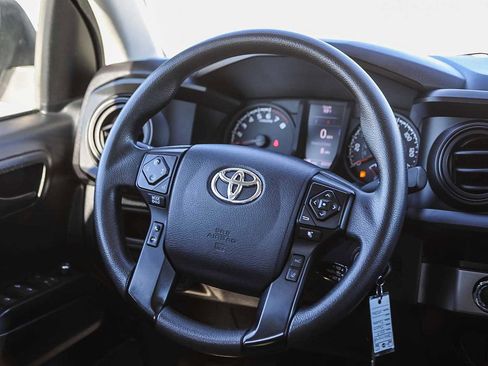 Certified 2018 Toyota Tacoma SR image 15