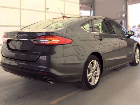 Used 2018 Ford Fusion S FWD image 3