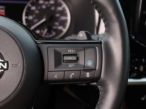 Certified 2025 Nissan Pathfinder SL FWD image 14
