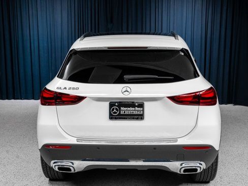 New 2026 Mercedes-Benz GLA 250 image 8