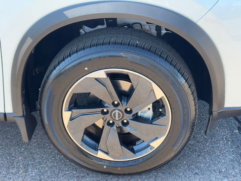 New 2026 Nissan Rogue SV image 10